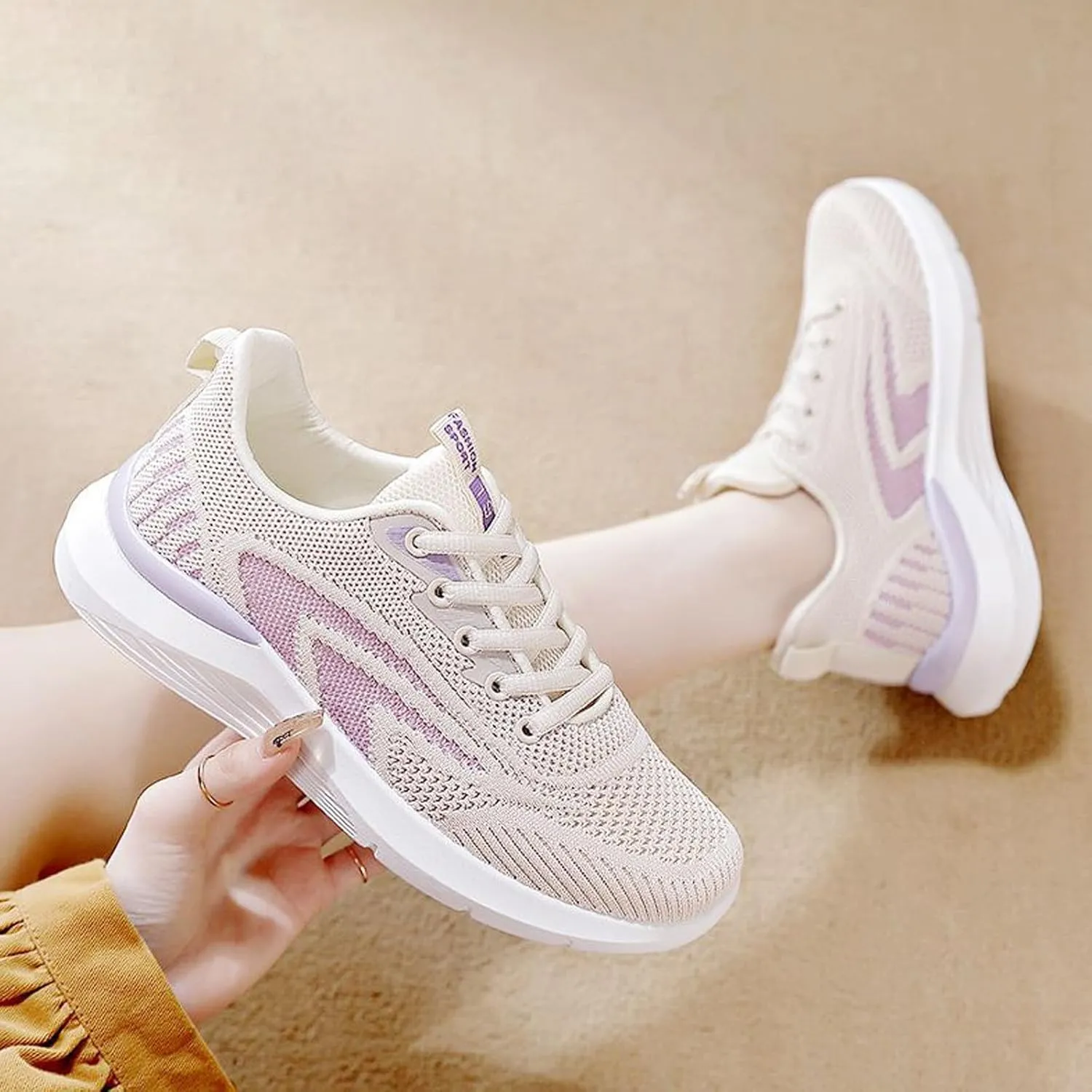 2023 Spring New Lightweight Soft Bottom Breathable Casual Student Running Shoes Hundred with Sports Shoes Wide Width Women Water Shoes