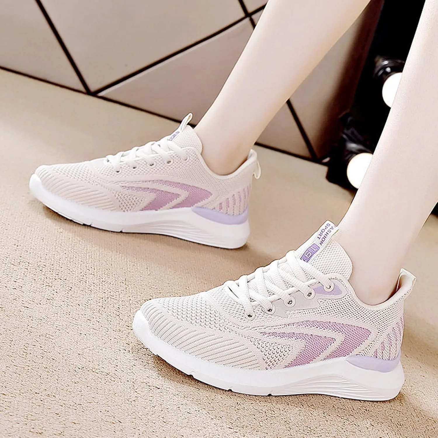 2023 Spring New Lightweight Soft Bottom Breathable Casual Student Running Shoes Hundred with Sports Shoes Wide Width Women Water Shoes