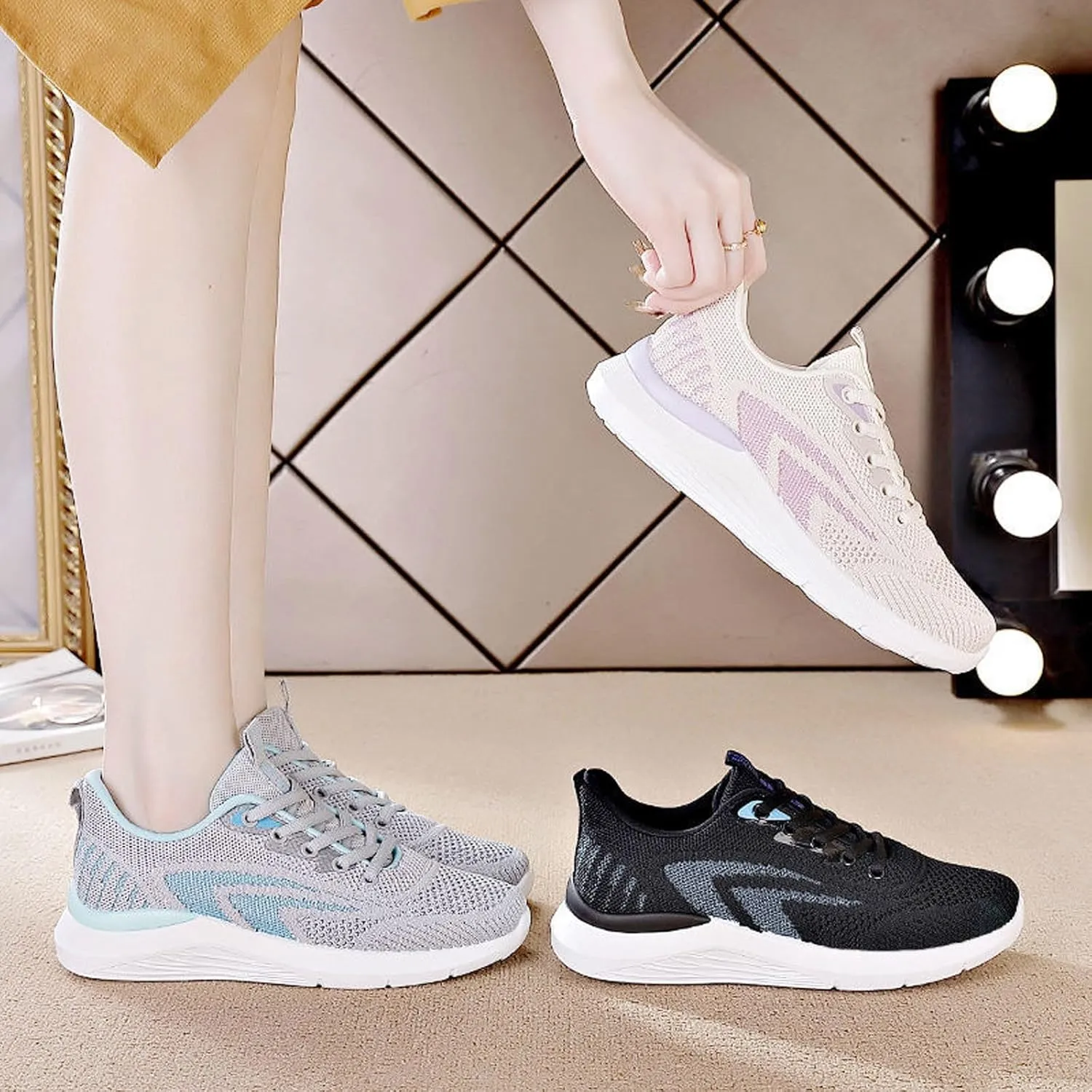 2023 Spring New Lightweight Soft Bottom Breathable Casual Student Running Shoes Hundred with Sports Shoes Wide Width Women Water Shoes