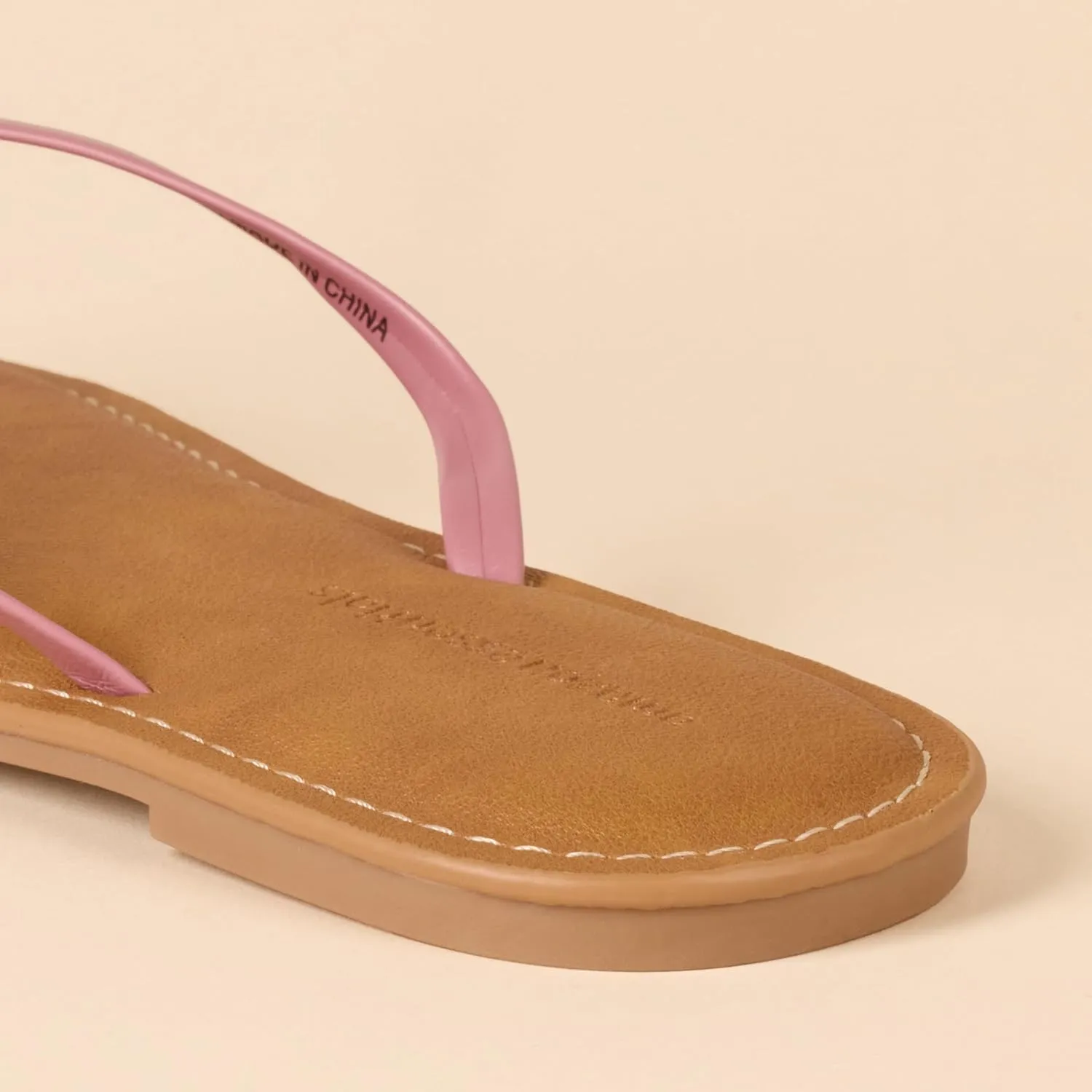 Amazon Essentials Women's Thong Sandal