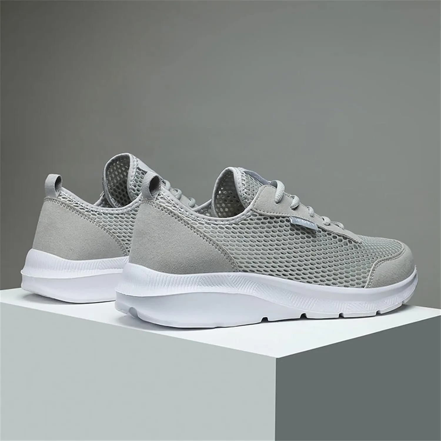 Athletic Fashion Sneakers for Men Slip on Lightweight Breathable Fashion Sneaker Business Casual Versatile Shoes