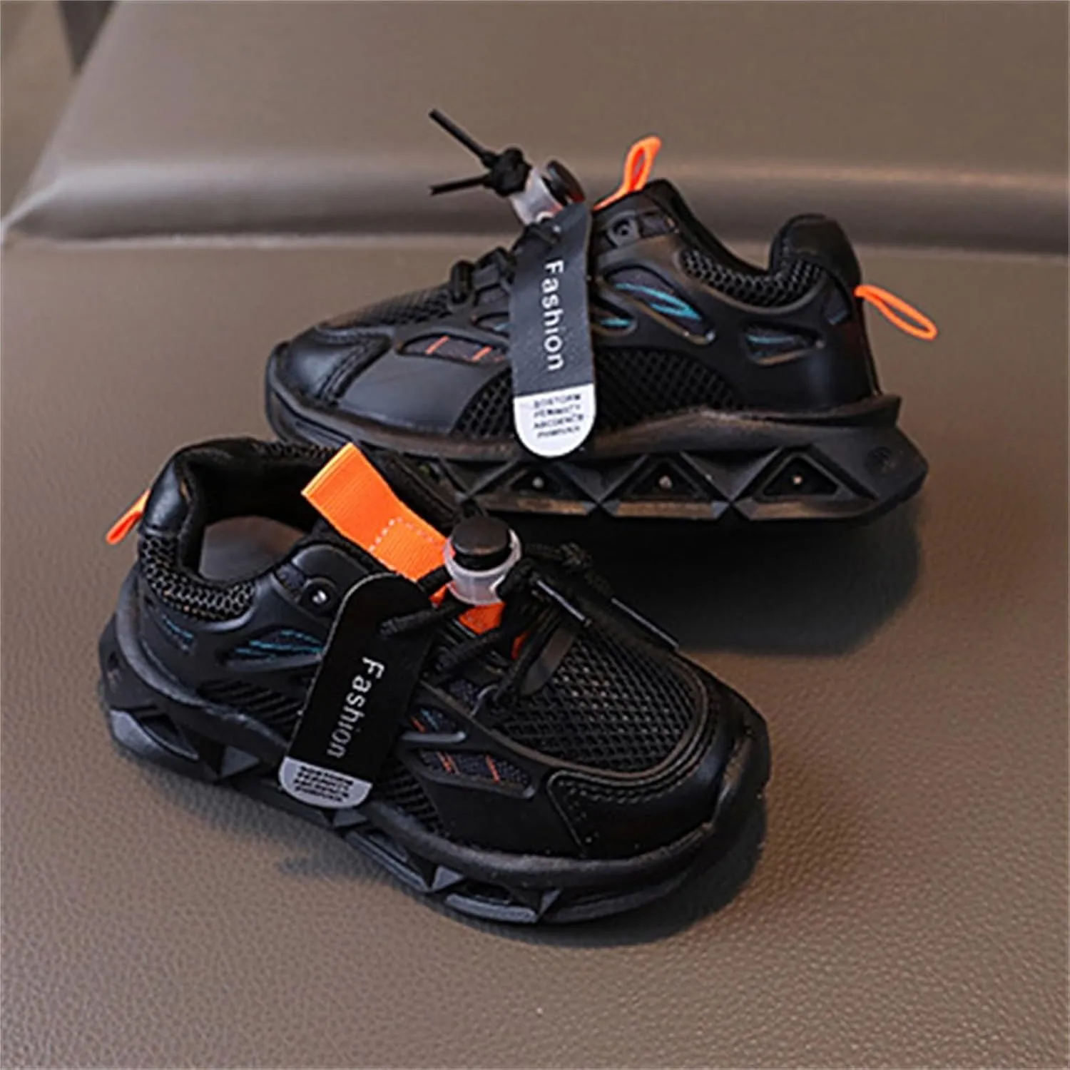 Baby Infant Leather Mesh Lights up Sneakers Lace Breathable First Walking Sport Shoes Toddler Non Slip Casual Sneakers