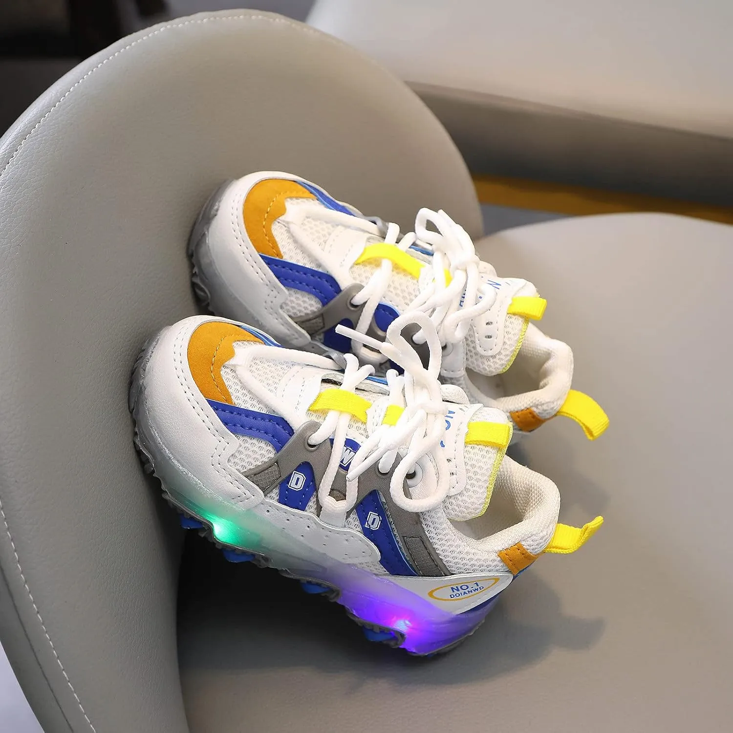 EnJoCho Kids Running Shoes Girls Led Children Luminous Sport Kids Baby Shoes Light Boys Bling Baby Shoes Breathable