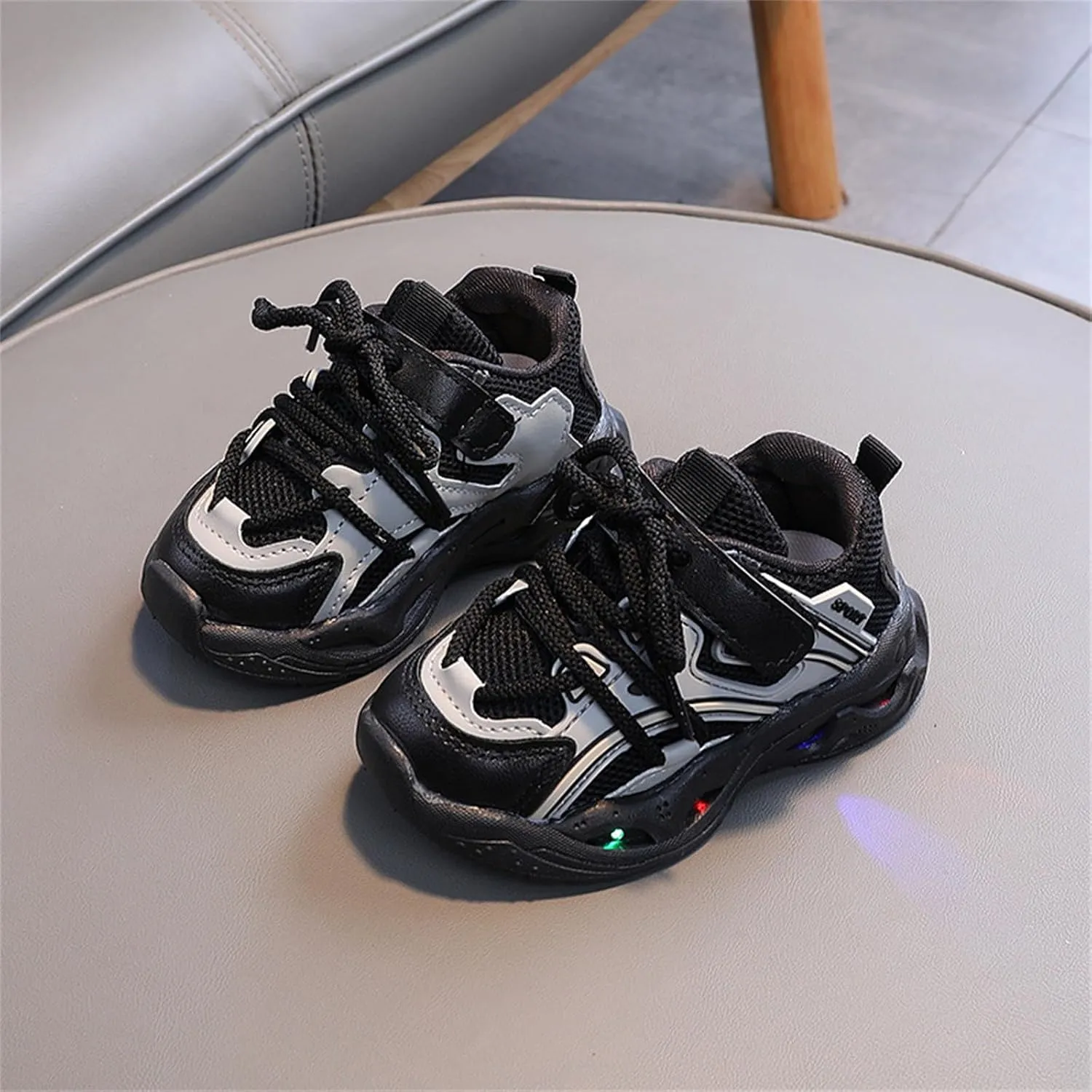 Kids Light Up Sneakers Toddler Boys Girls LED Lightweight Breathable Walking Shoes Children Luminous Flashing Shoes