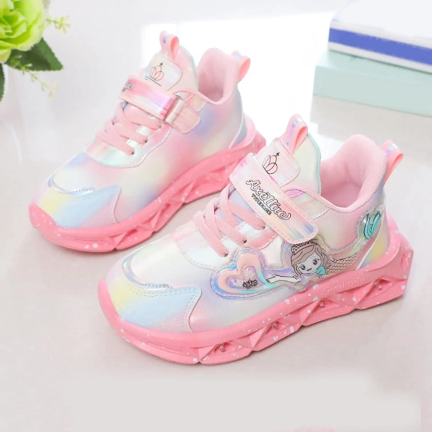 LED Light Up Shoes for Girls Kids Toddler Breathable Flashing Sneakers Breathable Toddler Girl Athletic Shoes Size 8