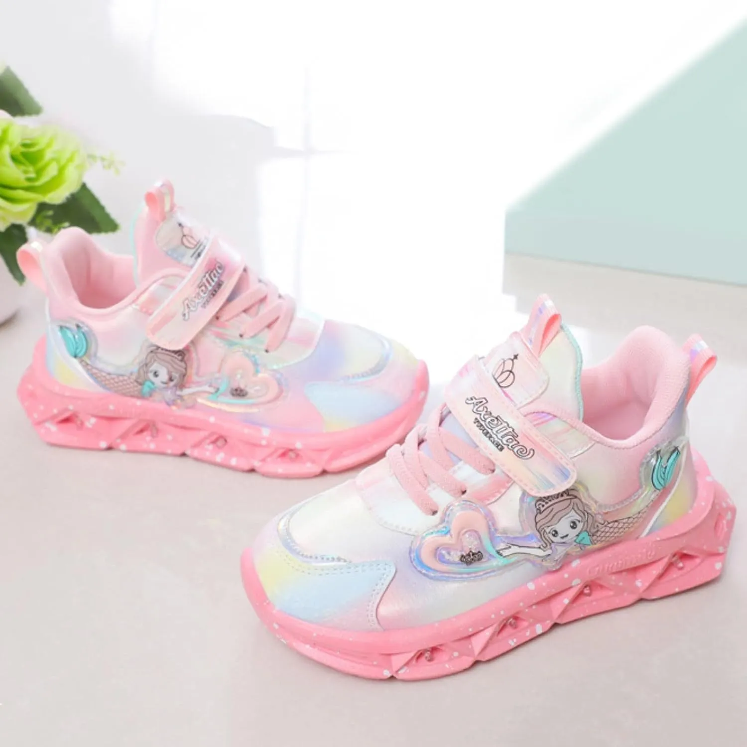 LED Light Up Shoes for Girls Kids Toddler Breathable Flashing Sneakers Breathable Toddler Girl Athletic Shoes Size 8