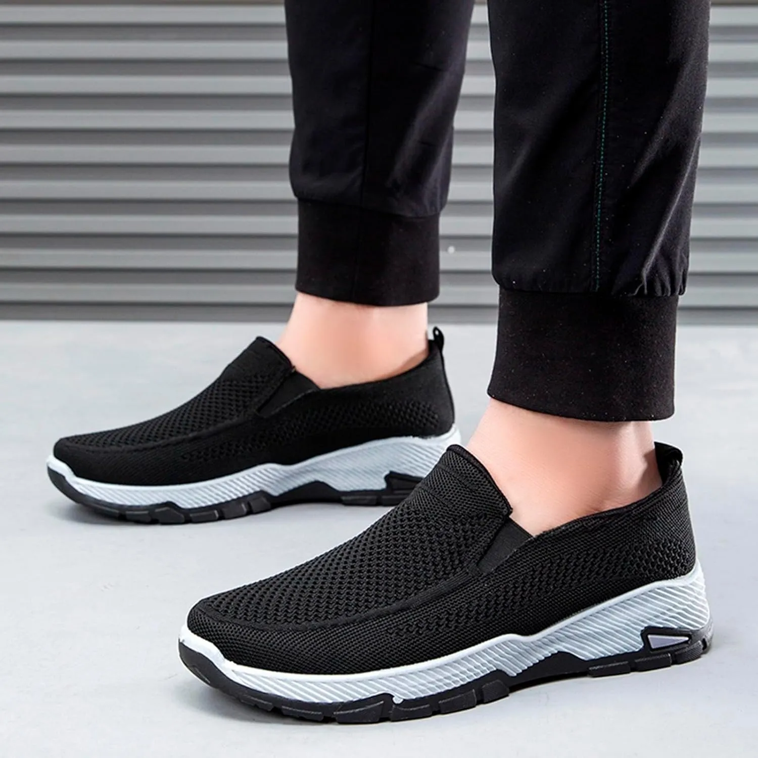 Men Slip on Walking Shoes Comfortable Memory Foam Breathable Fashion Sneakers Non Slip Indoor Outdoor Training Gym Shoes Wide Width