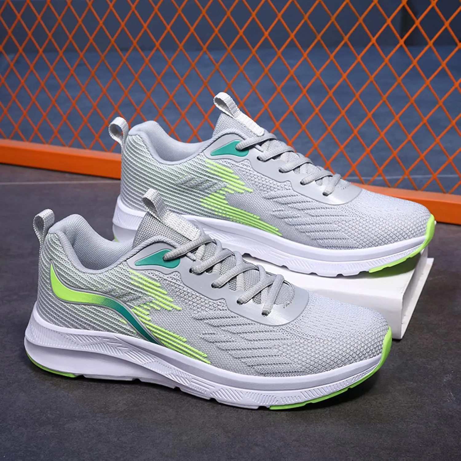 Men Sports Shoes Fashion Summer New Pattern Mesh Breathable and Comfortable Flat Bottom Non Sneaker Crease Shield Men