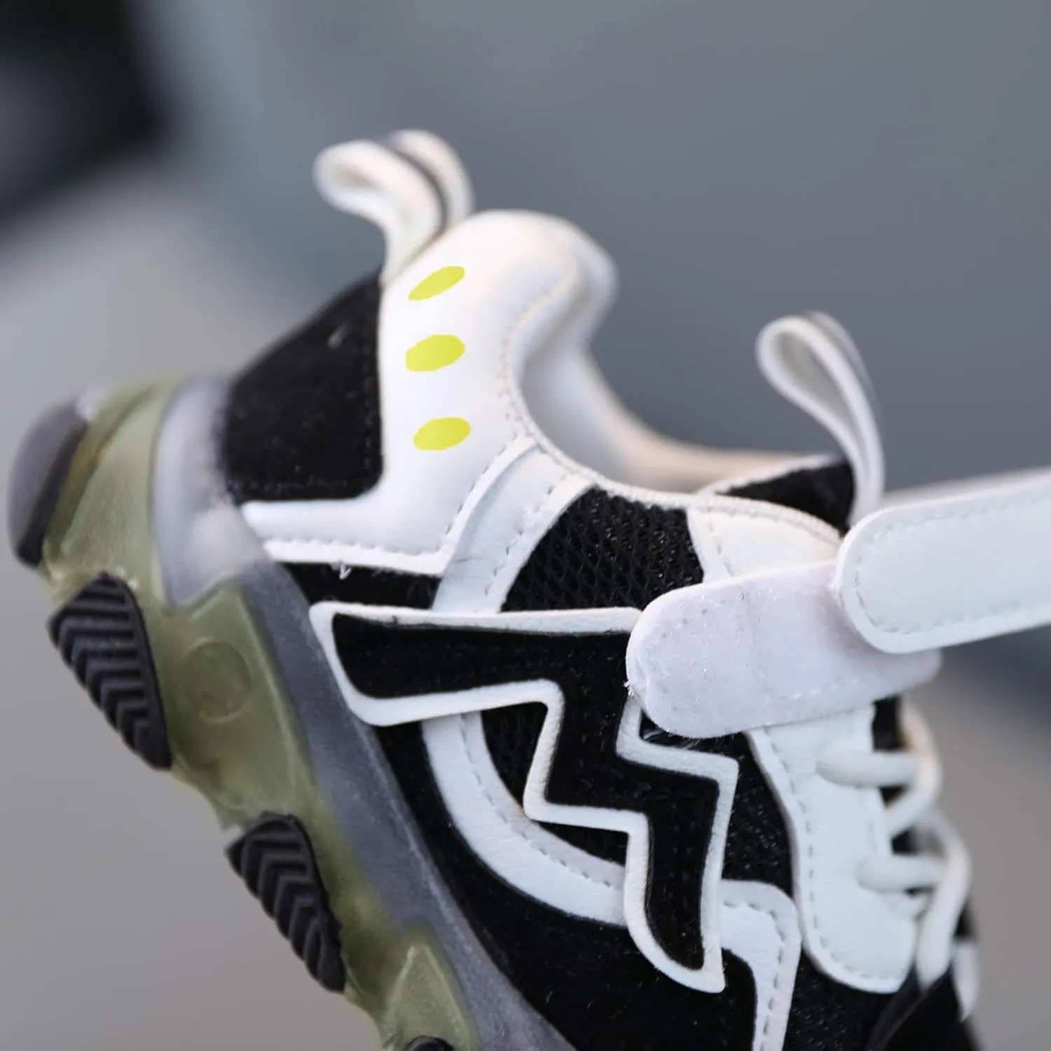 Mesh Breathable Lights up Sneakers for Toddler Boys First Walking Running Sport Shoes Kids Casual Lightweight Shoes