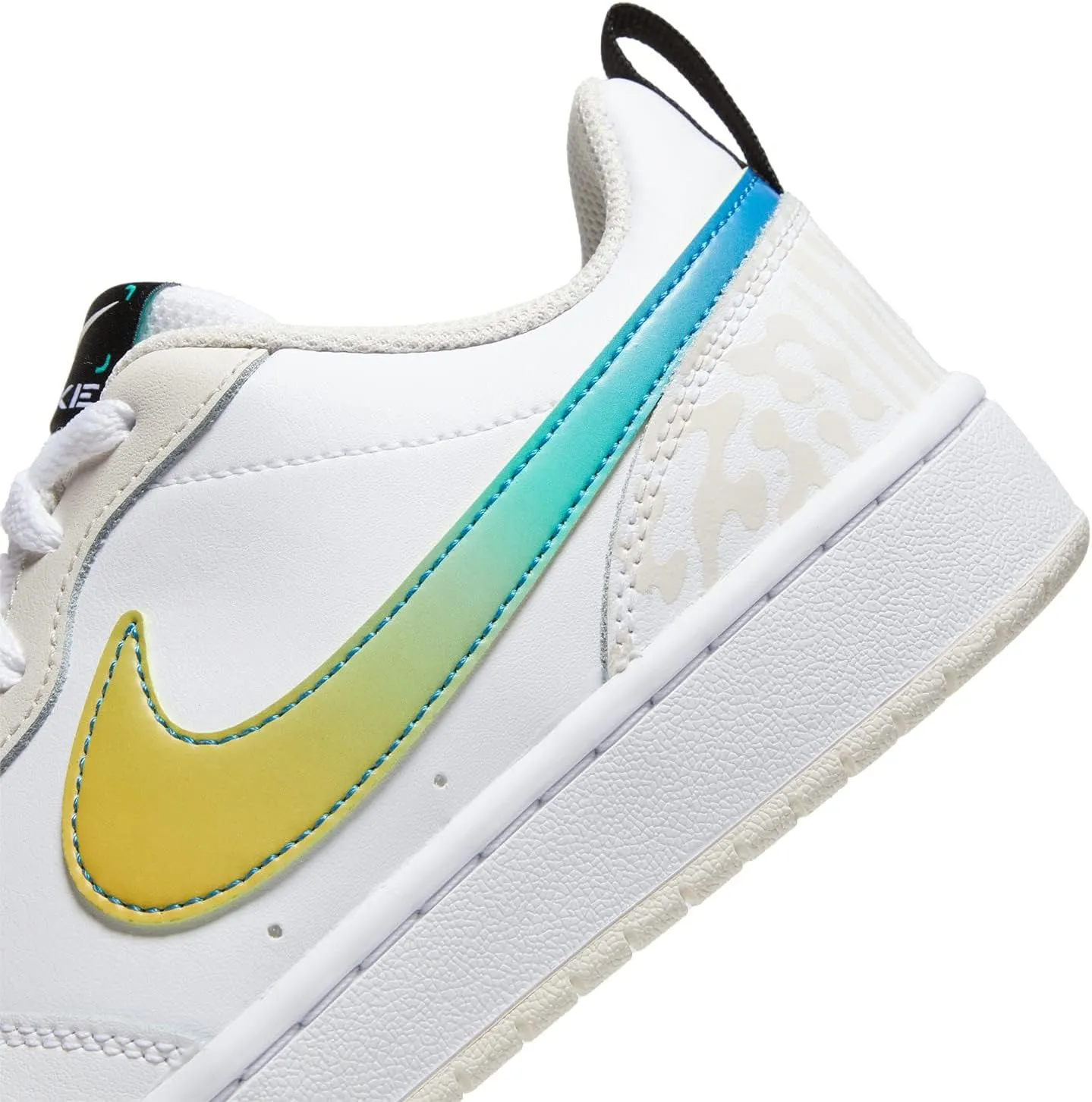 Nike Boy's Competition Running Shoes Sneaker, 27