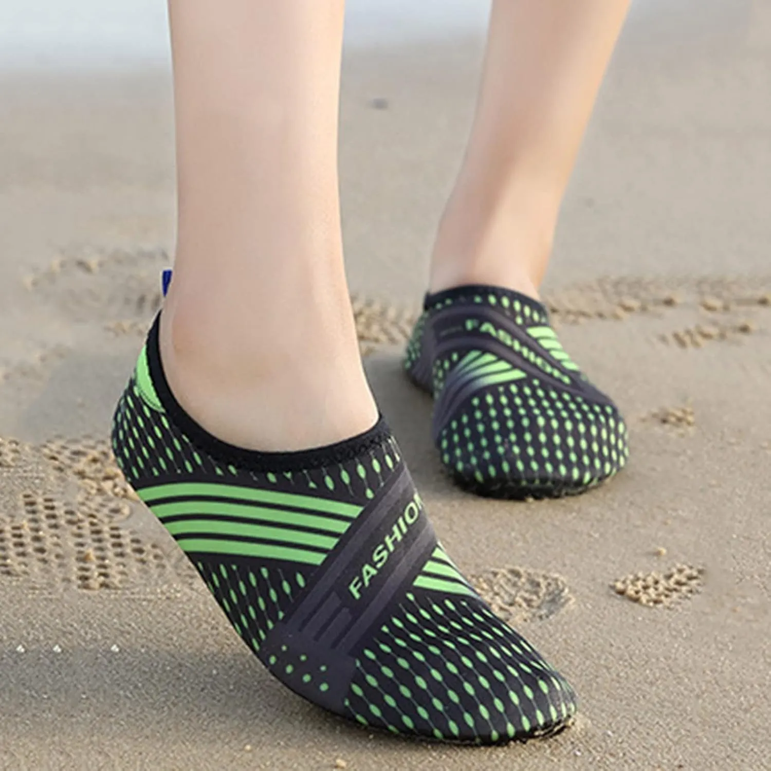 Quick Dry Aqua Water Shoes for Men Women Barefoot Swim Beach Pool Surf Hiking Kayaking Diving Yoga Sports Lightweight Breathable Socks