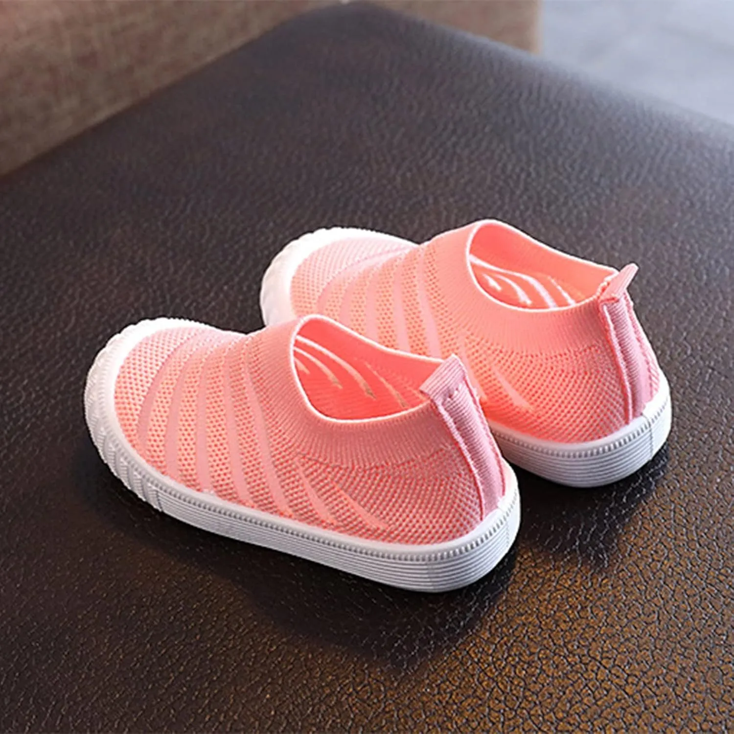 Summer and Autumn Girls Flying Woven Mesh Breathable Comfortable Flat Casual Cute Toddler School Shoes
