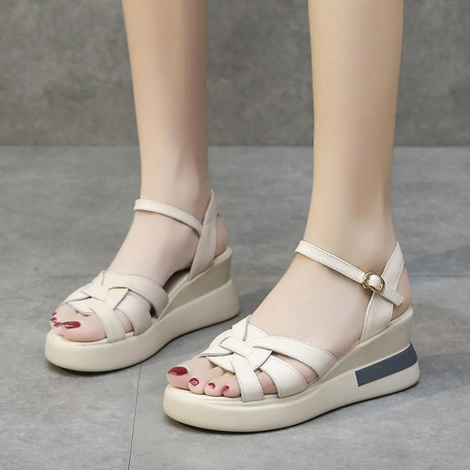 Wedge Sandals for Women Hollow Flower Comfort Orthopedic Sandals Women Flip Flops Dressy Summer Walking Wedge Shoes
