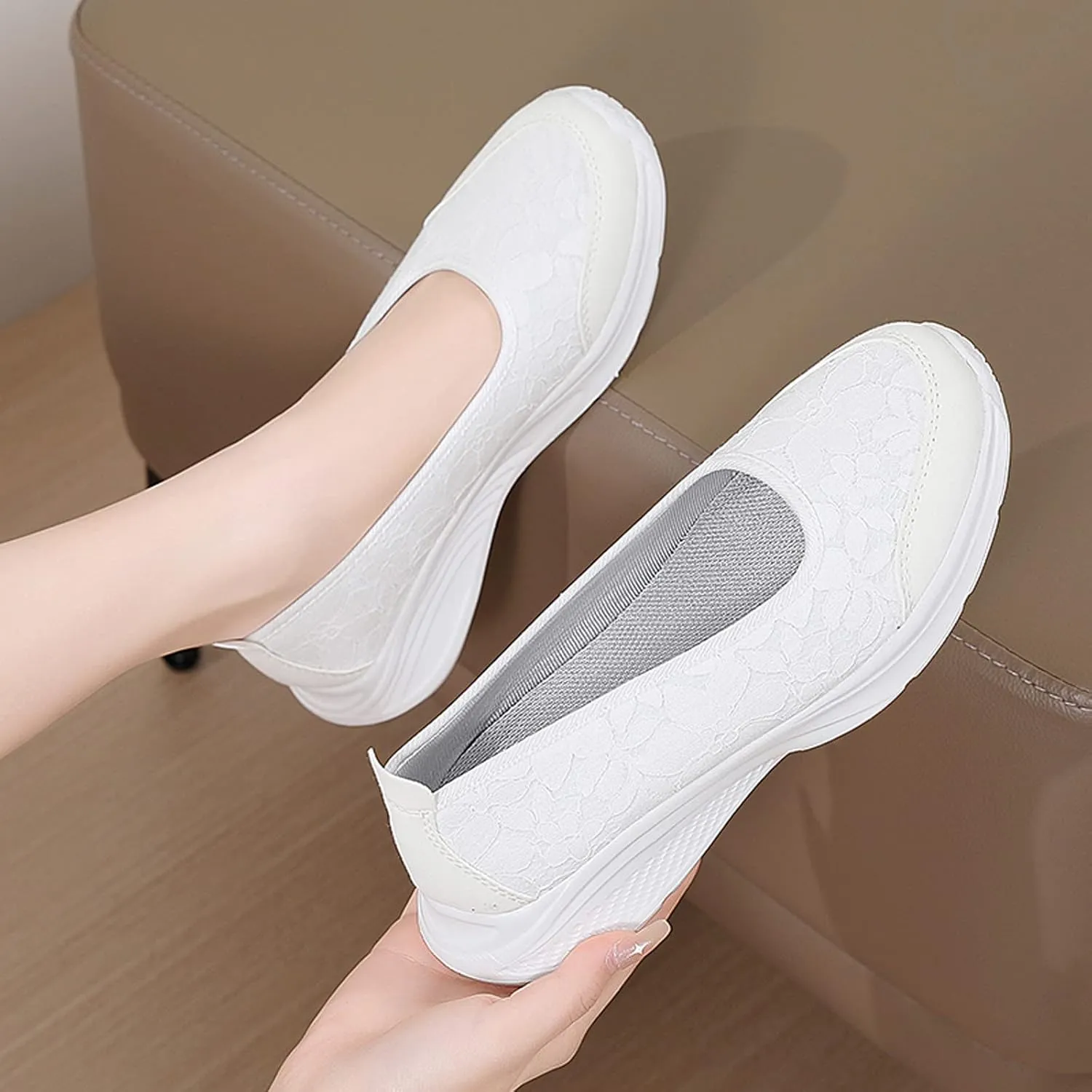 Women Casual Slip On Sneakers Lightweight Walking Shoes Comfortable Canvas Flats Non Slip Breathable Loafers