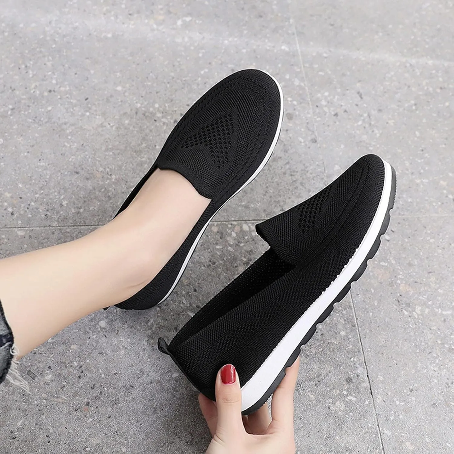 Womens Breathable Running Sports Shoes Low Top Tennis Shoes Non Slip Lightweight Walking Shoes Elderly Shoes