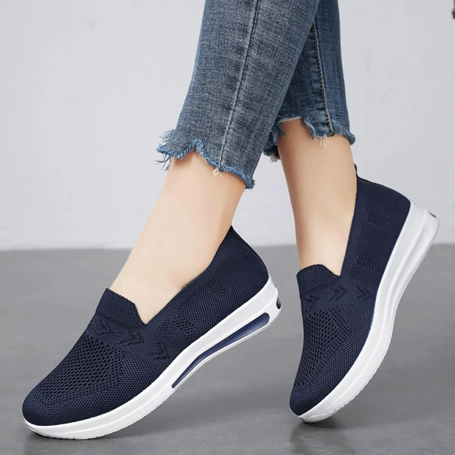Women's Cushion Sneakers Breathable Lightweight Mesh Hiking Shoes Low Top Slip On Tennis Shoes for Women