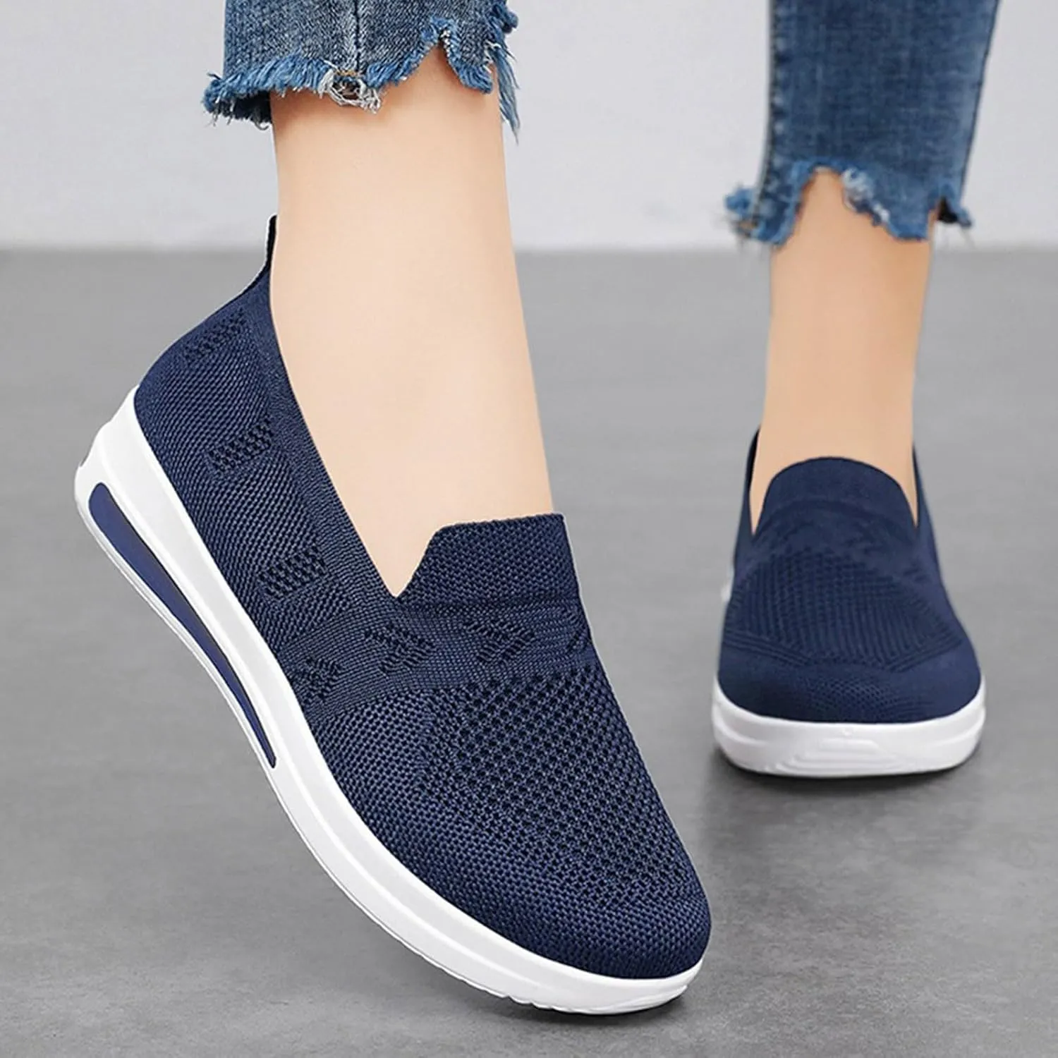 Women's Cushion Sneakers Breathable Lightweight Mesh Hiking Shoes Low Top Slip On Tennis Shoes for Women