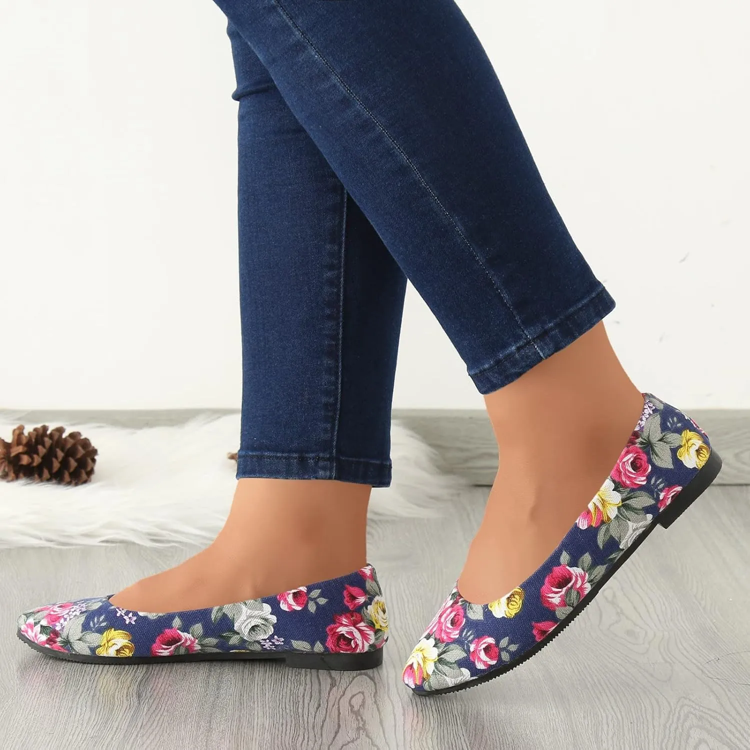 Womens Slip on Shoes Comfortable Dressy Casual Work Flats Women's Comfort Penny Loafers with Arch Support
